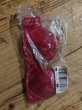 Victoria’s Secret dream angels push up bra
